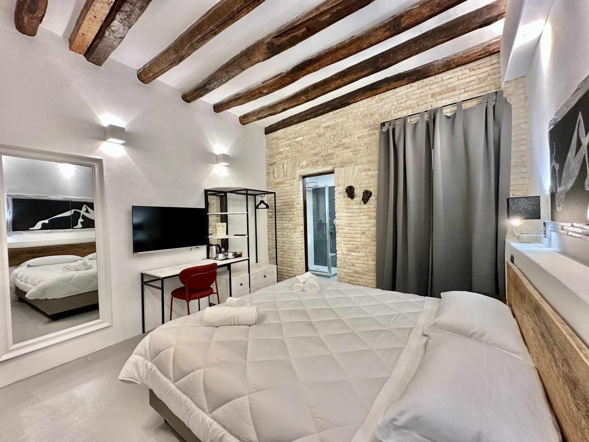 C&O Savoia Deluxe Rooms كالياري المظهر الخارجي الصورة